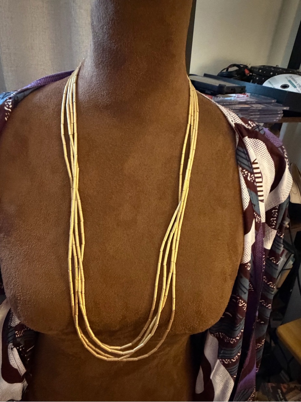 Liquid gold one long, necklace strand, a rarity indeed - Picture 12 of 12